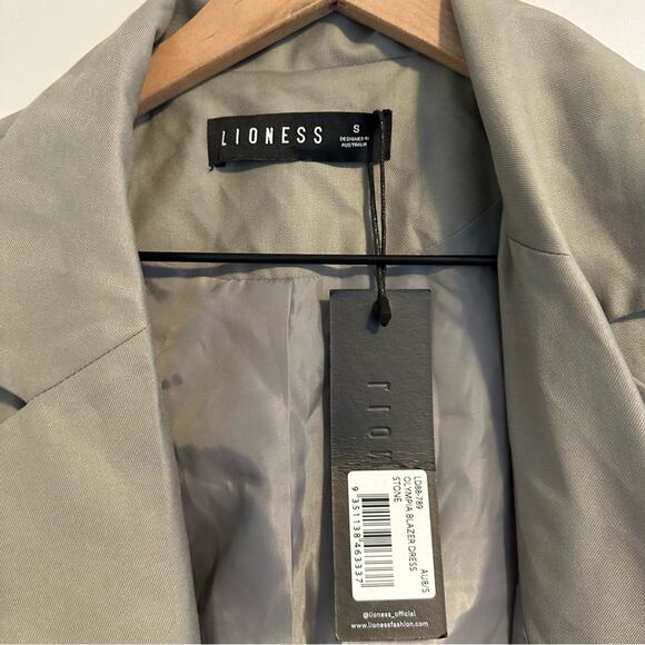 NWT LIONESS Olympia Blazer Dress in Stone Small - Picture 9 of 11